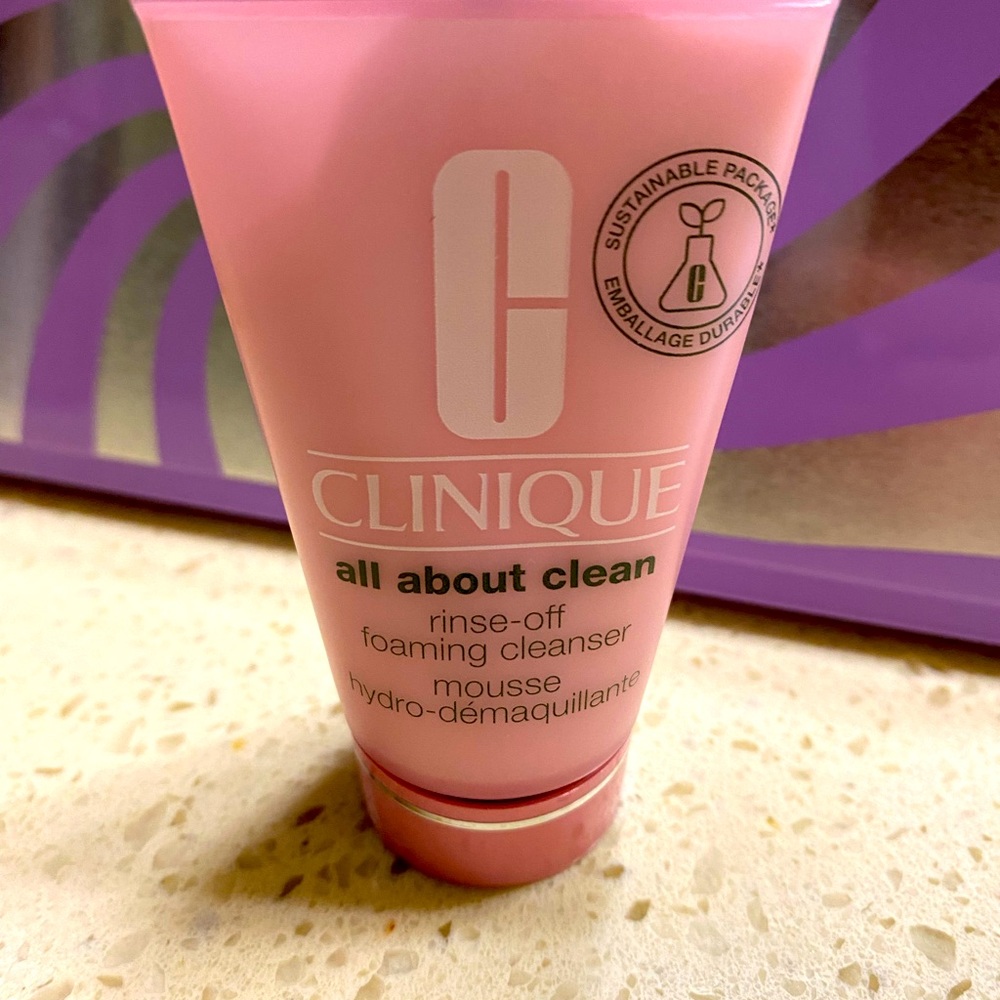 Clinique All About You Foaming Cleanser - NEW